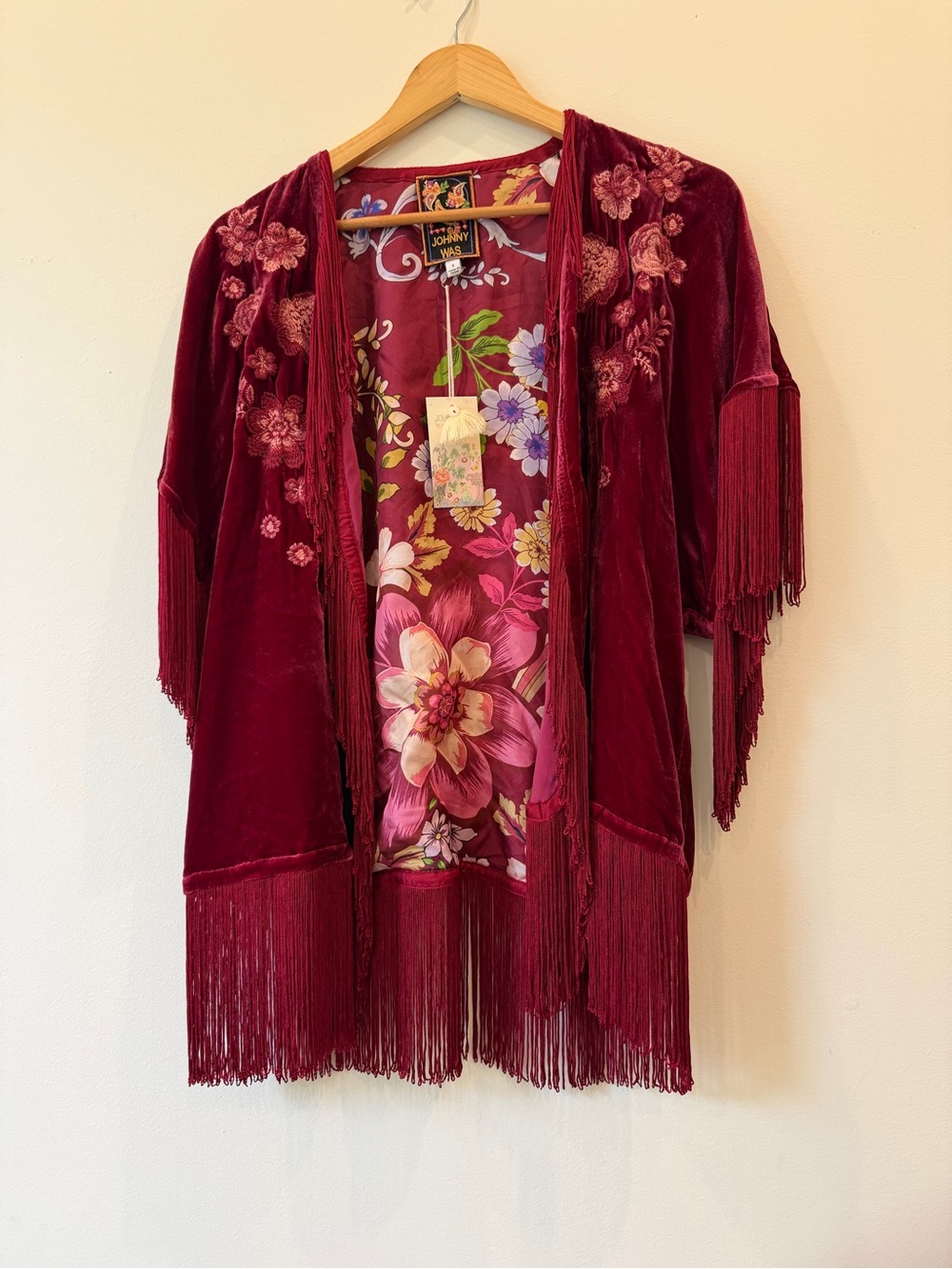 Johnny Was Celeste Velvet Shawl Boho Floral Maroon Size S NWT - Picture 2 of 8
